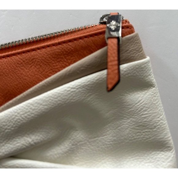 Simply Vera By Vera Wang Wristlet Clutch. White/Beige Bow On Peach Colored Purse - Picture 5 of 8